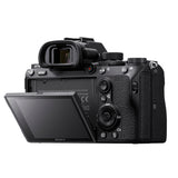 Alpha 7 III with 35mm full-frame image sensor 5