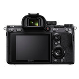 Alpha 7 III with 35mm full-frame image sensor 4